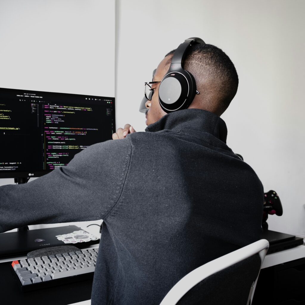 nubelson fernandes bv2fcjoh8xm unsplash